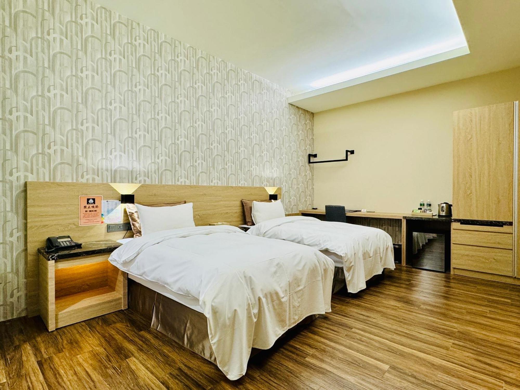 Yu Chun Hotel Taizhong Zewnętrze zdjęcie