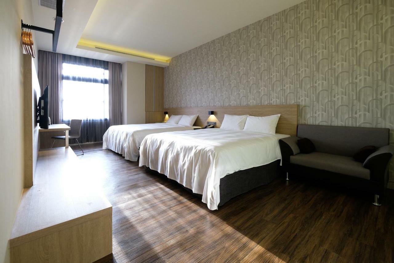 Yu Chun Hotel Taizhong Zewnętrze zdjęcie